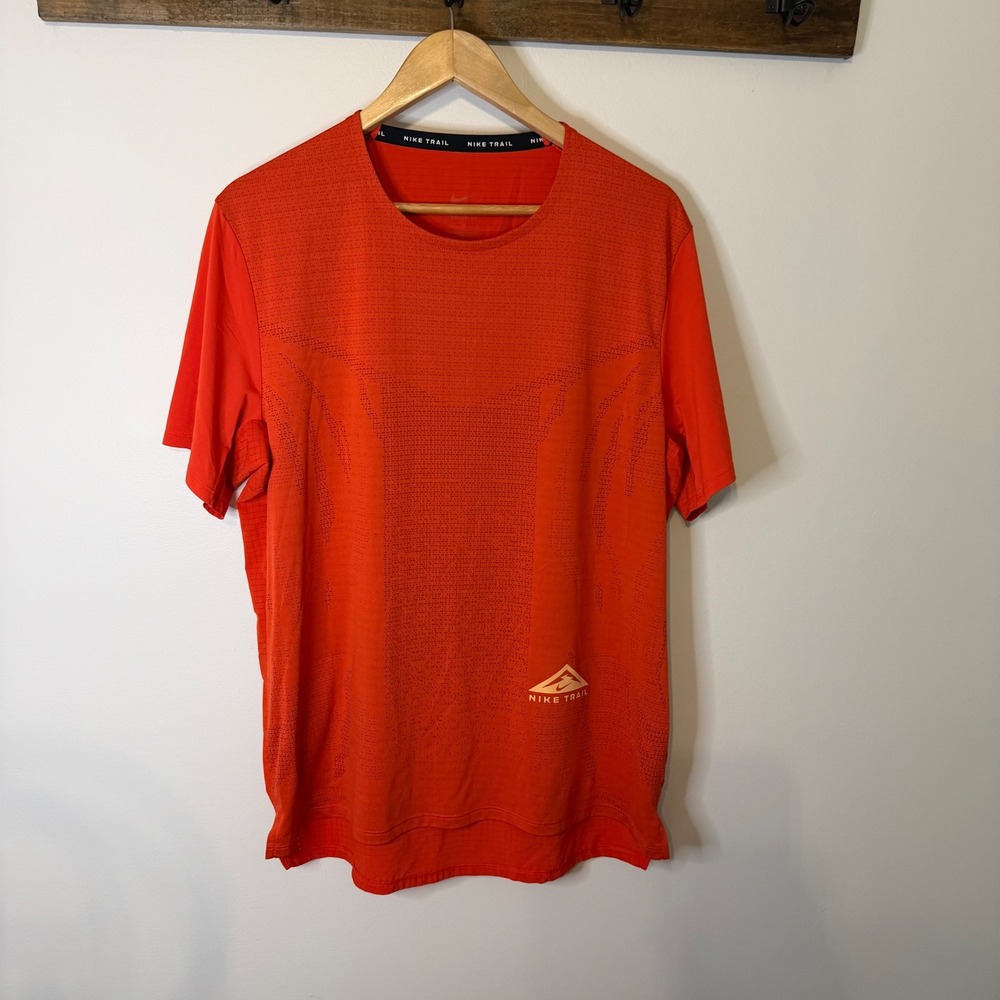 Nike Trail Solar Chase Mens Orange Running Shirt DM4646-634 Large